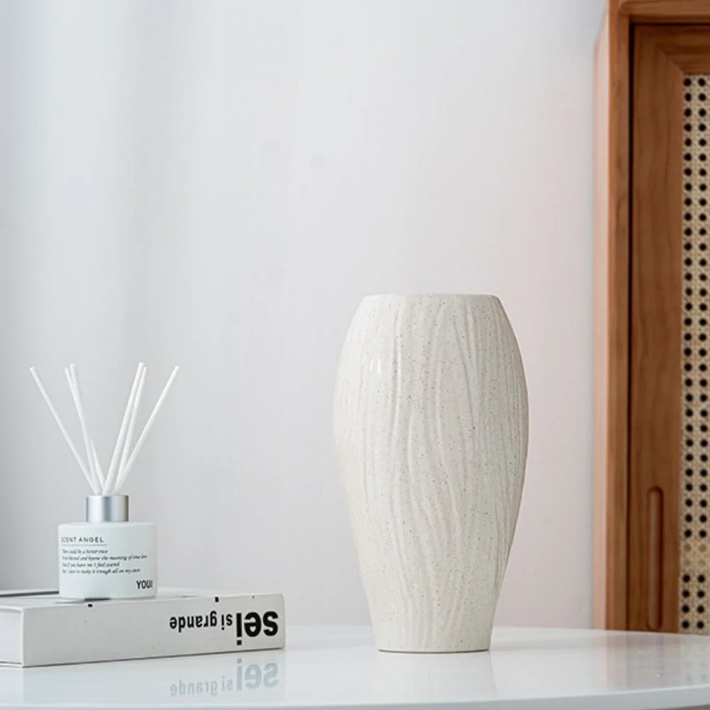 Vase Modern Decorative Vase Female Ideal Decorative Ornament Creative Body Design Ceramic Vase White Pampas Reeds Bl21897